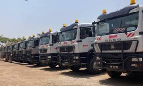 Yaoundé : Dix nouveaux camions pour ramasser les ordures